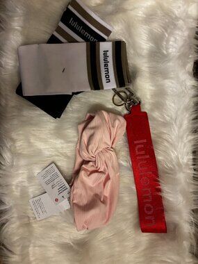 Lululemon Bundle – Headband, Socks & Keychain